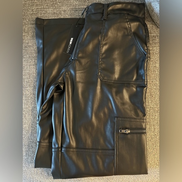 XL Straight Leg Faux Leather Pants - Picture 2 of 3